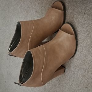 Michael Antonio Booties Size 9